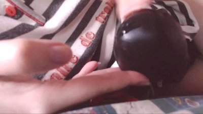 Vzemi tega velikega črnega kurca v usta mala sužnja