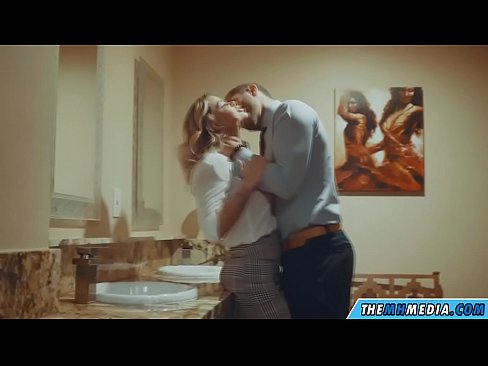 ❤️ Ko vas prsata blondinka zapelje na javnem stranišču ❌ Porno fb na sl.mysexgamer.ru